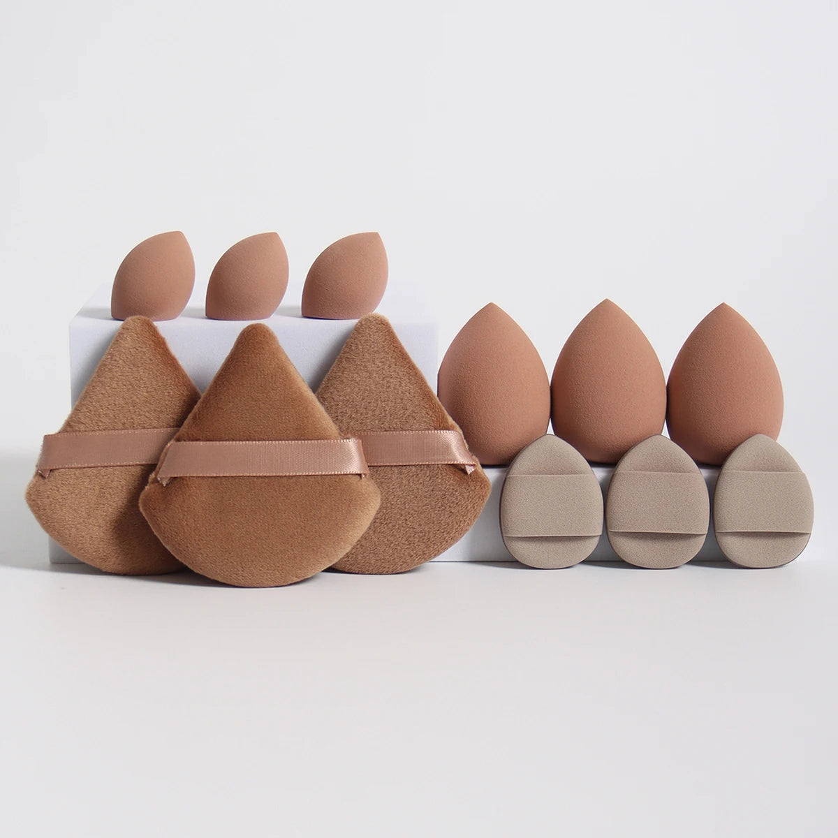 Jura (12-Piece All-Purpose Makeup Sponge Set, Made of 3 Loose Powder Puffs, 3 Mini Air Cushion Puffs, 3 Beauty Eggs and 3 Mini Beauty)