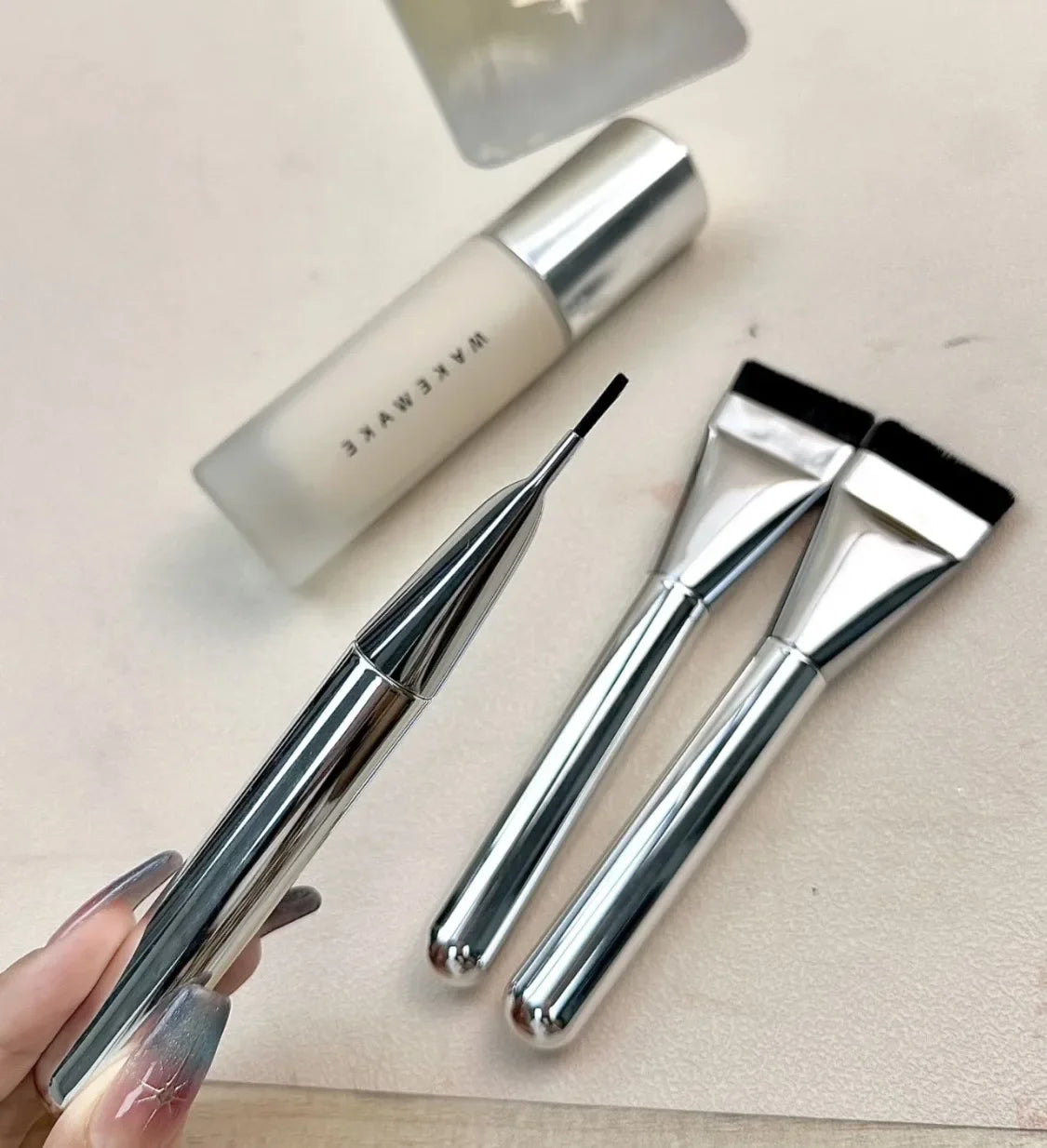 Premium Korean Silver Makeup Brush - Professional Quality for Flawless Application